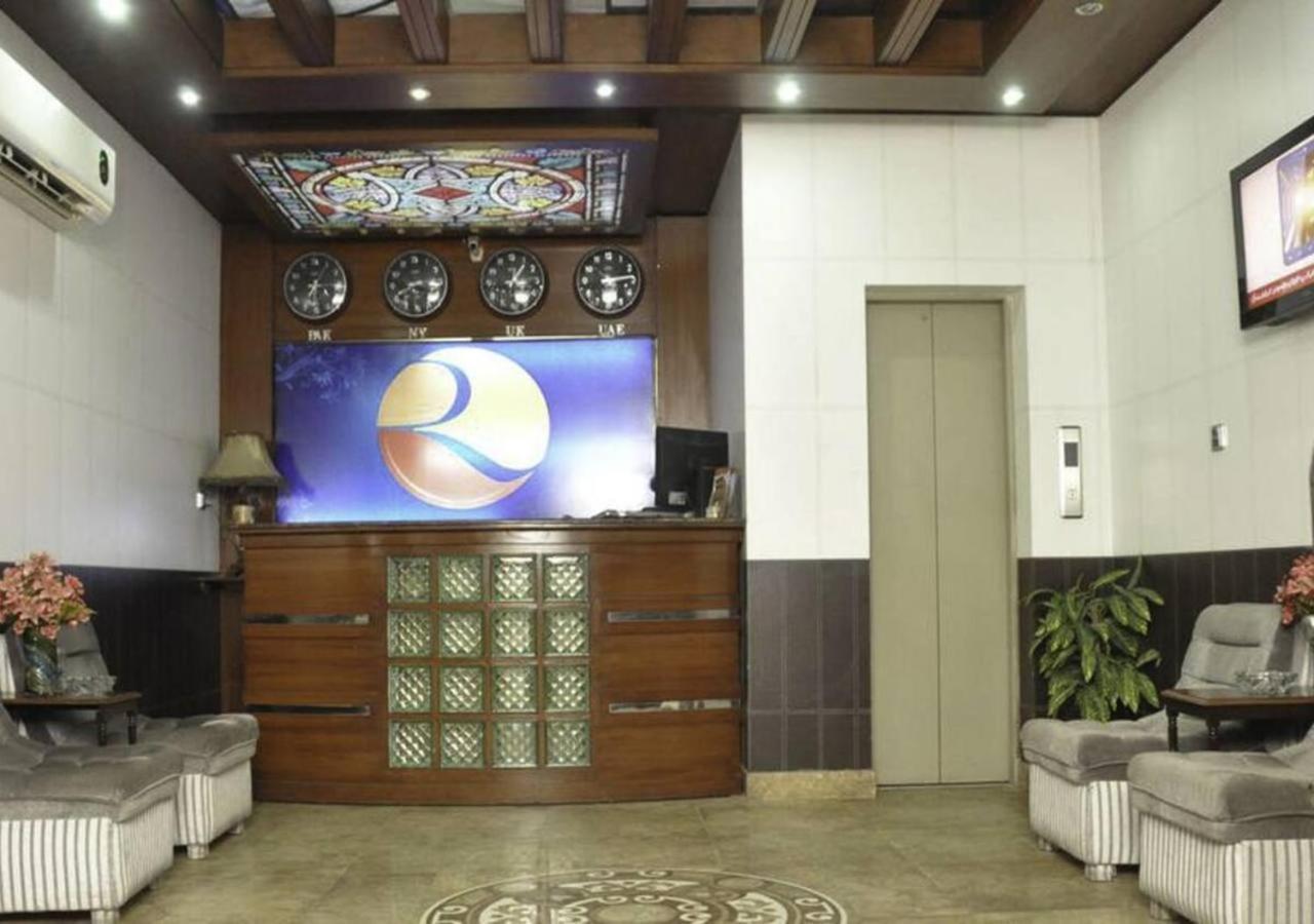 Rajone Hotel Faisalabad Exteriör bild